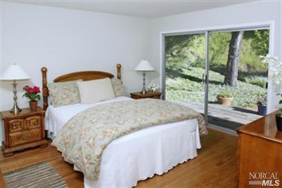 100 Holstein Road San Anselmo, CA 94960 - Photo 5 of 12 Gallery Image 5