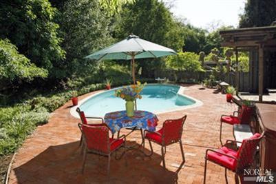 100 Holstein Road San Anselmo, CA 94960 - Photo 9 of 12 Gallery Image 9