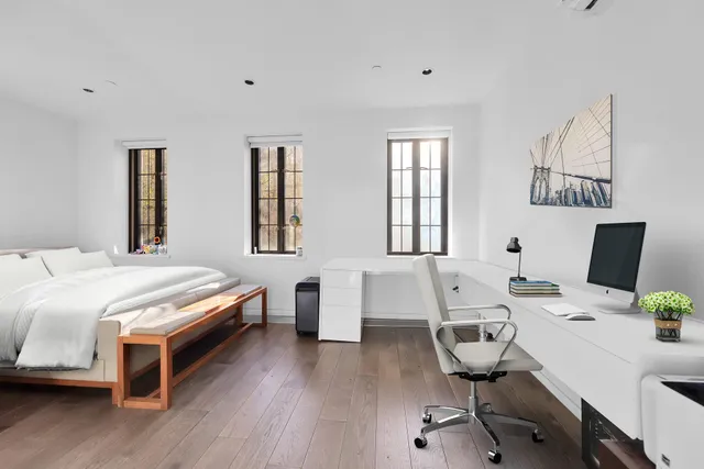 a picture of a floor plan