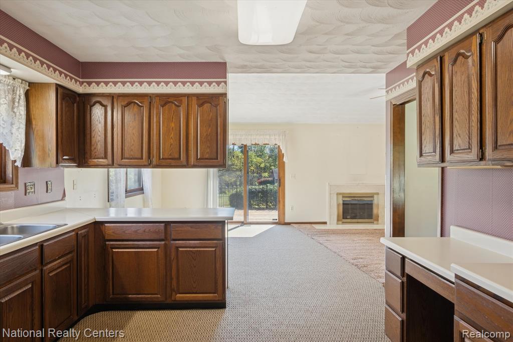 165 Keddle Road Howell, MI 48843 - Photo 10 of 47