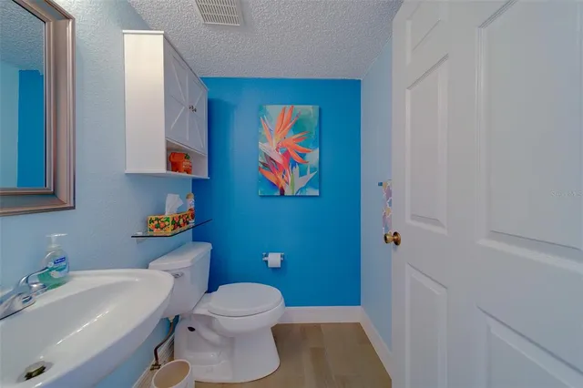 $320,000 | 2020 Shangrila Drive, Unit 305, Clearwater, FL 33763