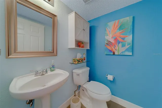 $320,000 | 2020 Shangrila Drive, Unit 305, Clearwater, FL 33763