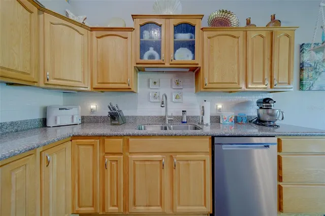 $320,000 | 2020 Shangrila Drive, Unit 305, Clearwater, FL 33763