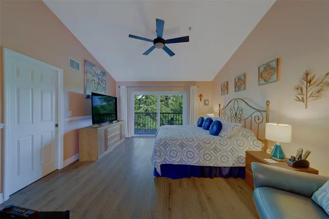 $320,000 | 2020 Shangrila Drive, Unit 305, Clearwater, FL 33763