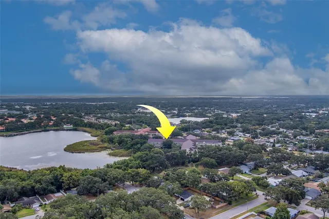 $320,000 | 2020 Shangrila Drive, Unit 305, Clearwater, FL 33763