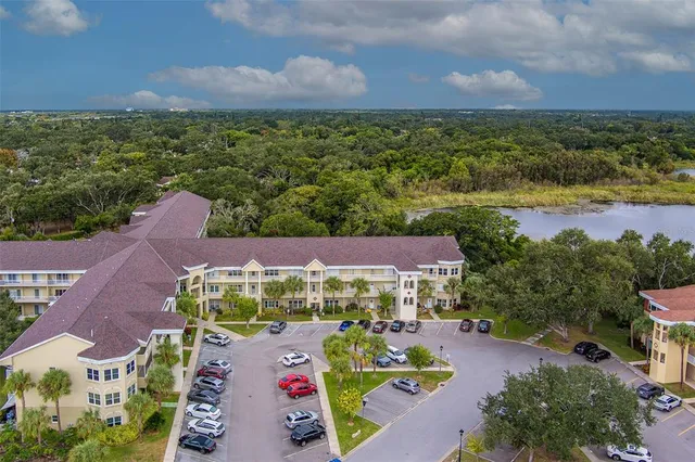 $320,000 | 2020 Shangrila Drive, Unit 305, Clearwater, FL 33763