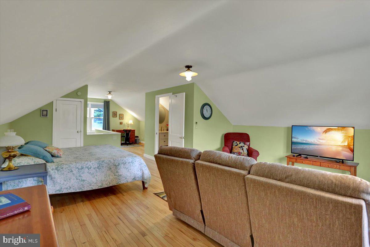 202 Old Fritztown Road Reading, PA 19607 - Photo 18 of 30 a living room with furniture and a flat screen tv