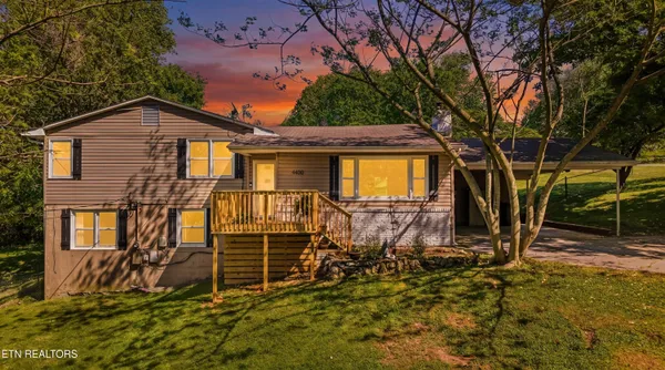 $399,900 | 4400 South Wahli Drive Northeast, Knoxville, TN 37918