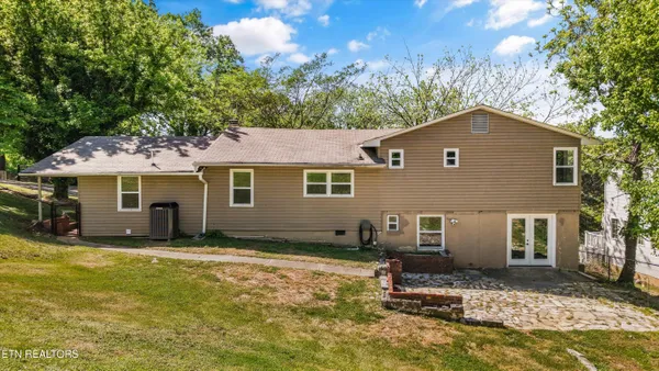$399,900 | 4400 South Wahli Drive Northeast, Knoxville, TN 37918