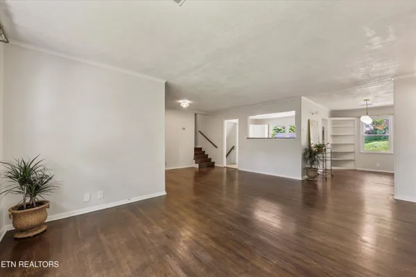 $399,900 | 4400 South Wahli Drive Northeast, Knoxville, TN 37918