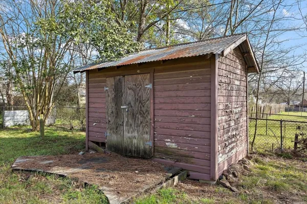 $153,640 | 370 Austin Street, Timpson, TX 75975