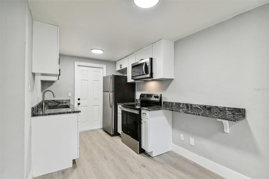 2135 West St Conrad Street, Unit A Tampa, FL 33607 - Photo 27 of 48