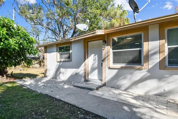 $1,550 | 2135 West St Conrad Street, Unit A, Tampa, FL 33607