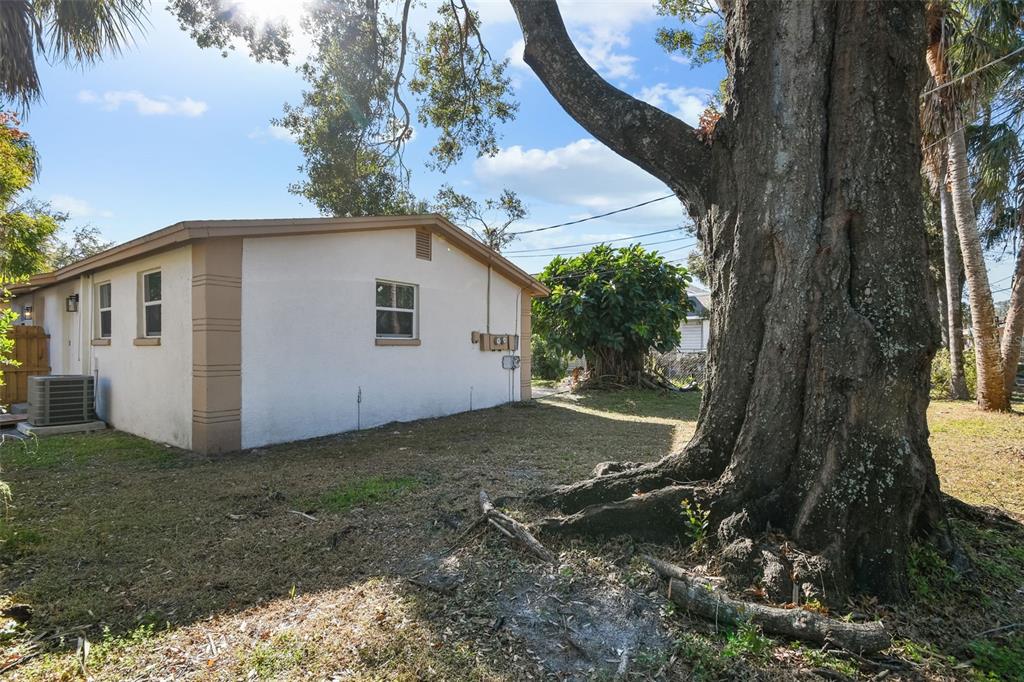 2135 West St Conrad Street, Unit A Tampa, FL 33607 - Photo 7 of 48