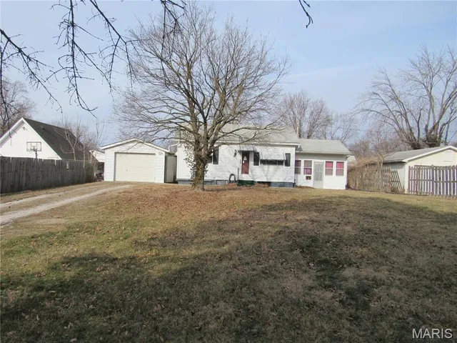 $39,900 | 1805 Page Avenue, Belleville, IL 62221
