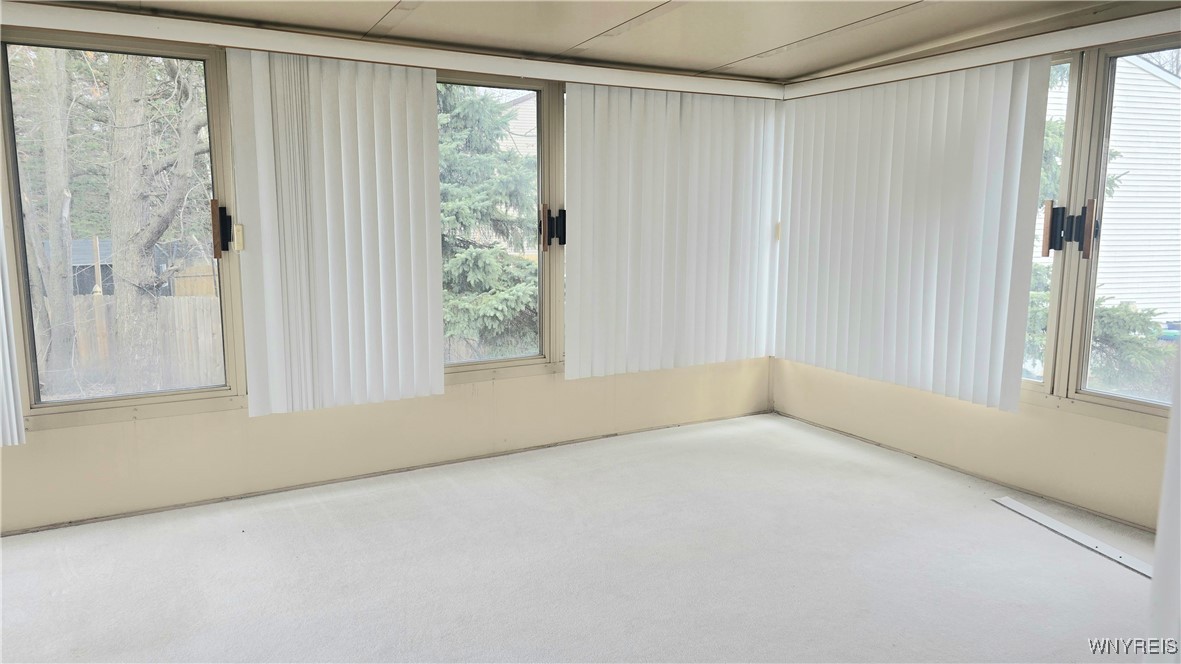 234 Robin Road Amherst, NY 14228 - Photo 13 of 28