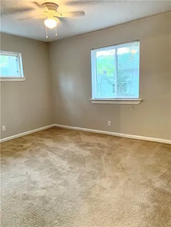 a view of empty room with window