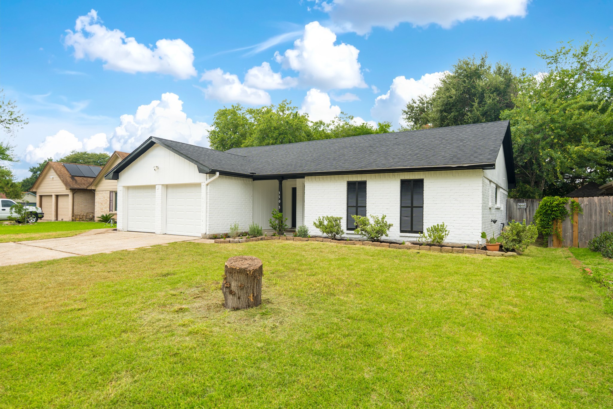 3702 Acorn Way Lane Spring, TX 77389 - Photo 2 of 38 a view of a house with swimming pool and a yard