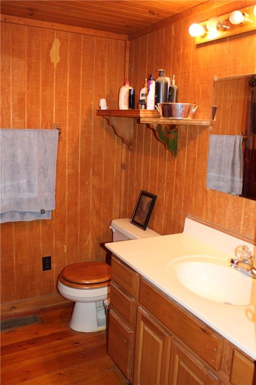 9744 Berry Ridge Road Columbus, IN 47201 - Photo 14 of 29