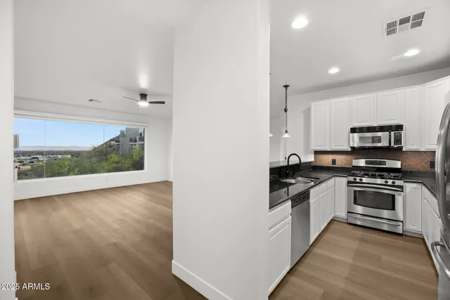 $725,000 | 36 West Foothill Drive, Phoenix, AZ 85021