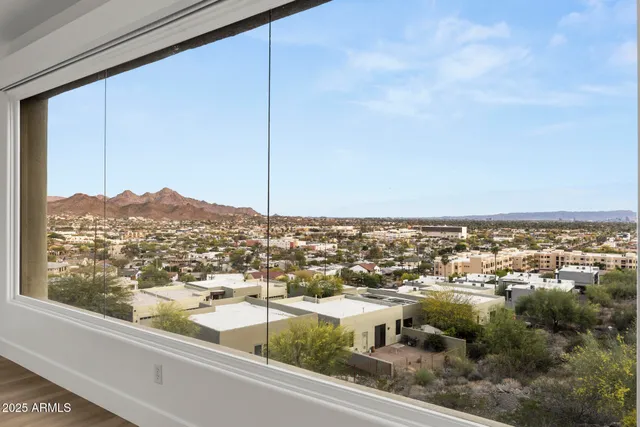 $725,000 | 36 West Foothill Drive, Phoenix, AZ 85021