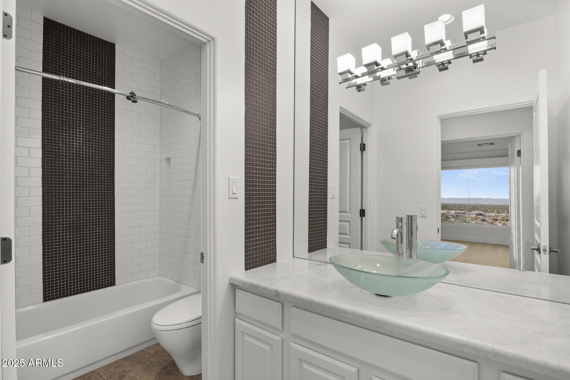 36 West Foothill Drive Phoenix, AZ 85021 - Photo 28 of 38 1-49