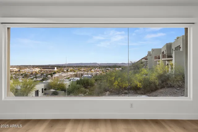 $725,000 | 36 West Foothill Drive, Phoenix, AZ 85021