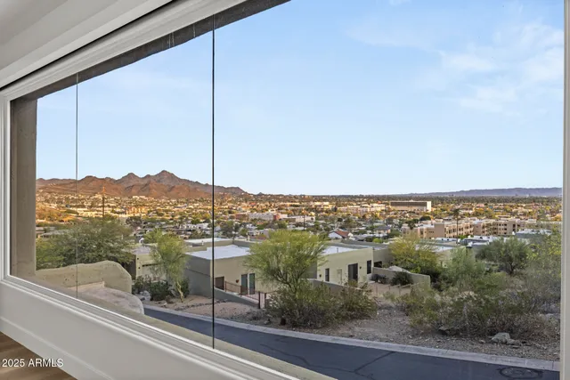 $725,000 | 36 West Foothill Drive, Phoenix, AZ 85021