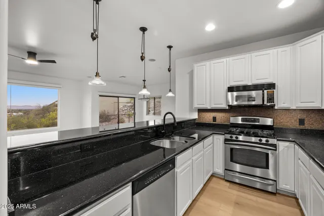 $725,000 | 36 West Foothill Drive, Phoenix, AZ 85021