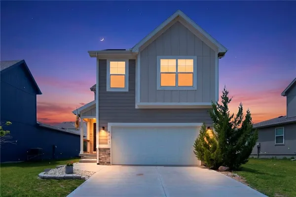 $389,000 | 8803 Southwest 8th Street, Blue Springs, MO 64064