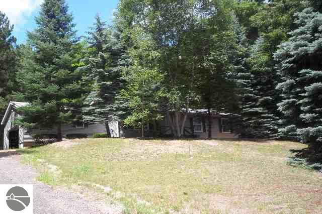 1271 North 41 1/2 Road Manton, MI 49663 - Photo 2 of 9 1681251-1.JPG