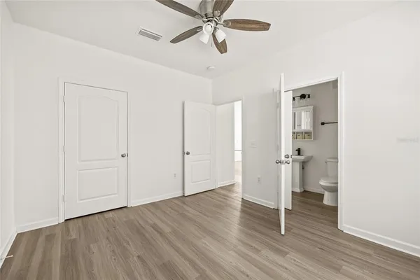 $2,000 | 18006 Villa Creek Drive, Tampa, FL 33647