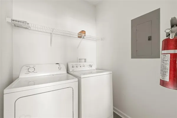 $2,000 | 18006 Villa Creek Drive, Tampa, FL 33647