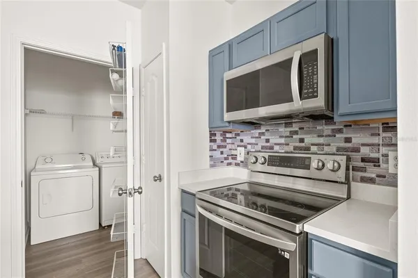 $2,000 | 18006 Villa Creek Drive, Tampa, FL 33647