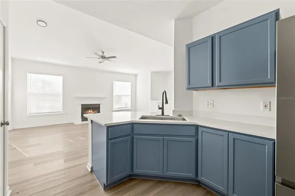 $2,000 | 18006 Villa Creek Drive, Tampa, FL 33647