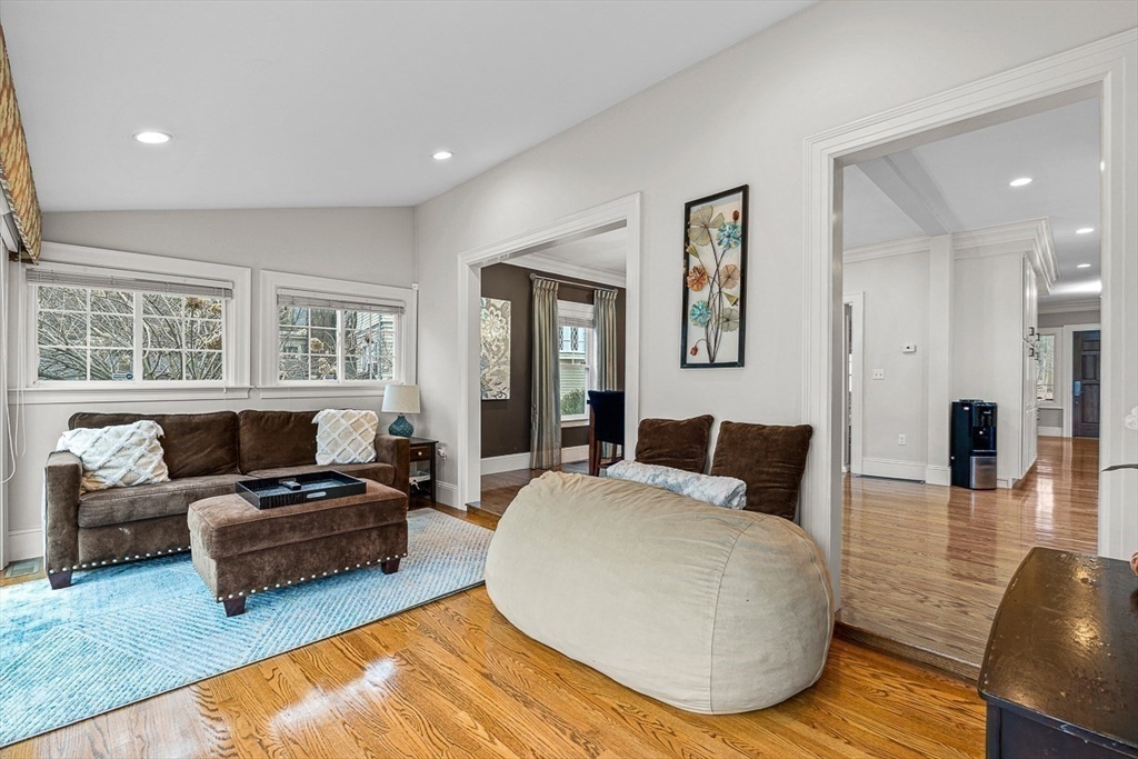 34 Glen Road Winchester, MA 01890 - Photo 19 of 40