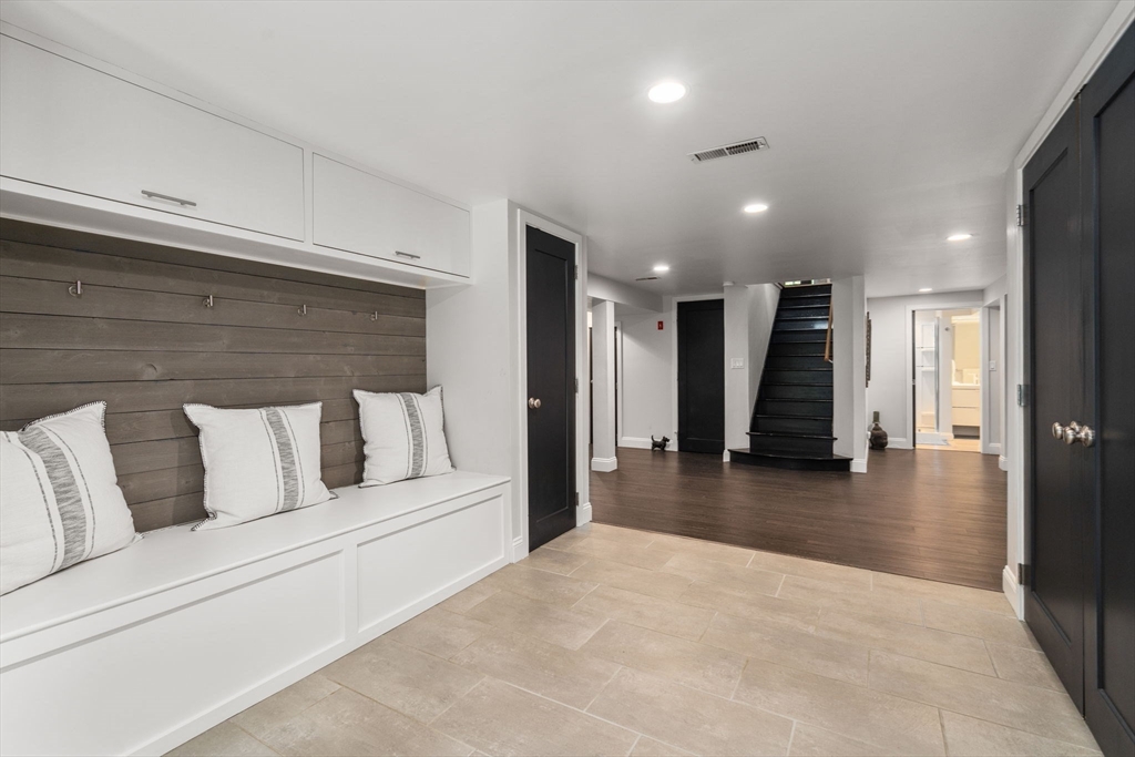 5 Apple Street Sherborn, MA 01770 - Photo 21 of 36 a view of a livingroom with couch and a ceiling fan