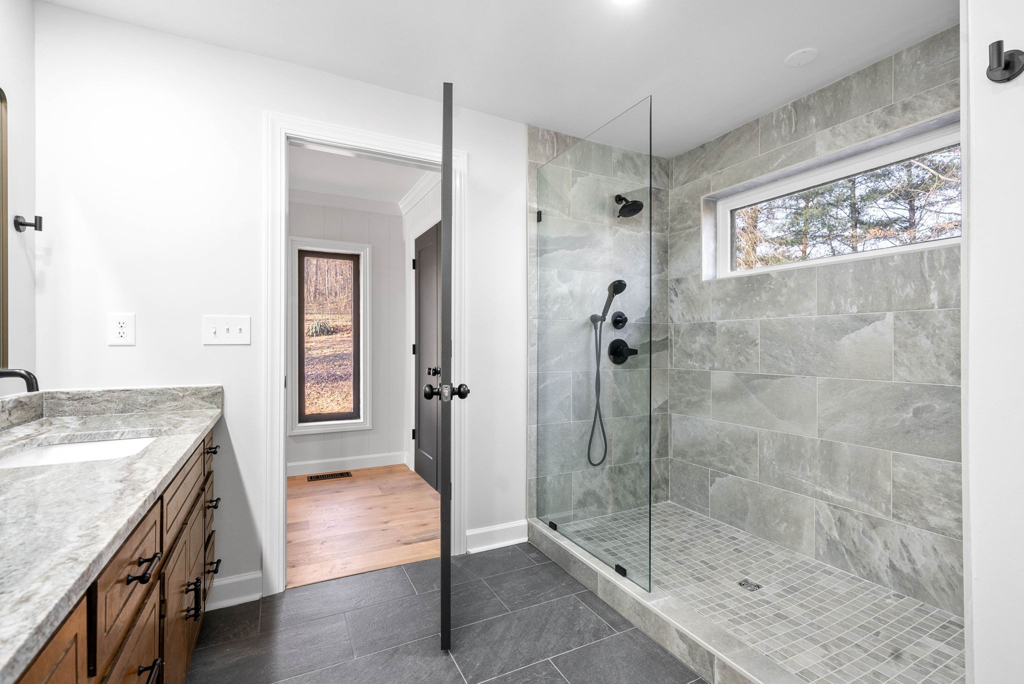 140 Dean Road Clarksville, TN 37040 - Photo 25 of 44 a bathroom with a shower and a sink