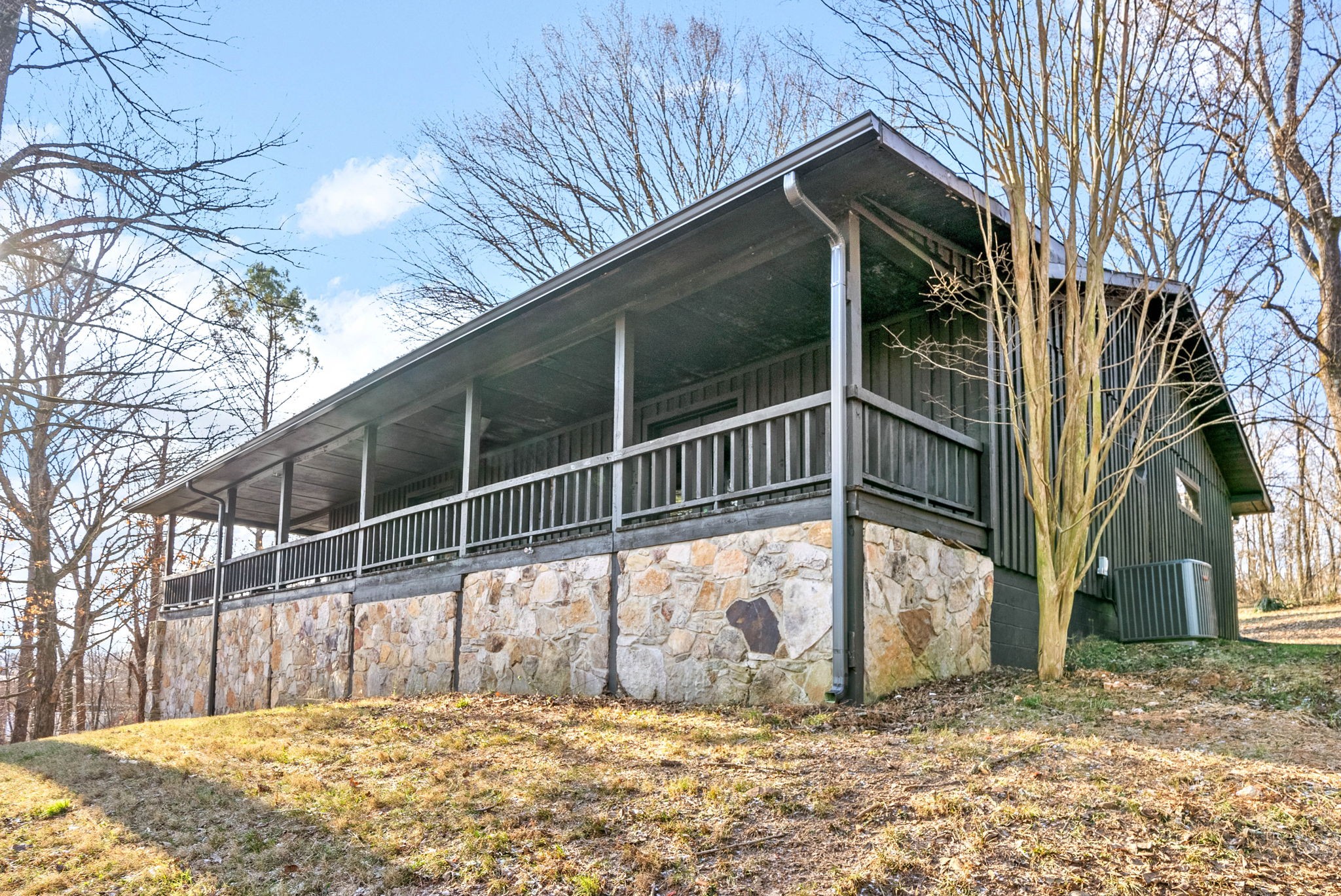 140 Dean Road Clarksville, TN 37040 - Photo 38 of 44 a view of a backyard with a fence