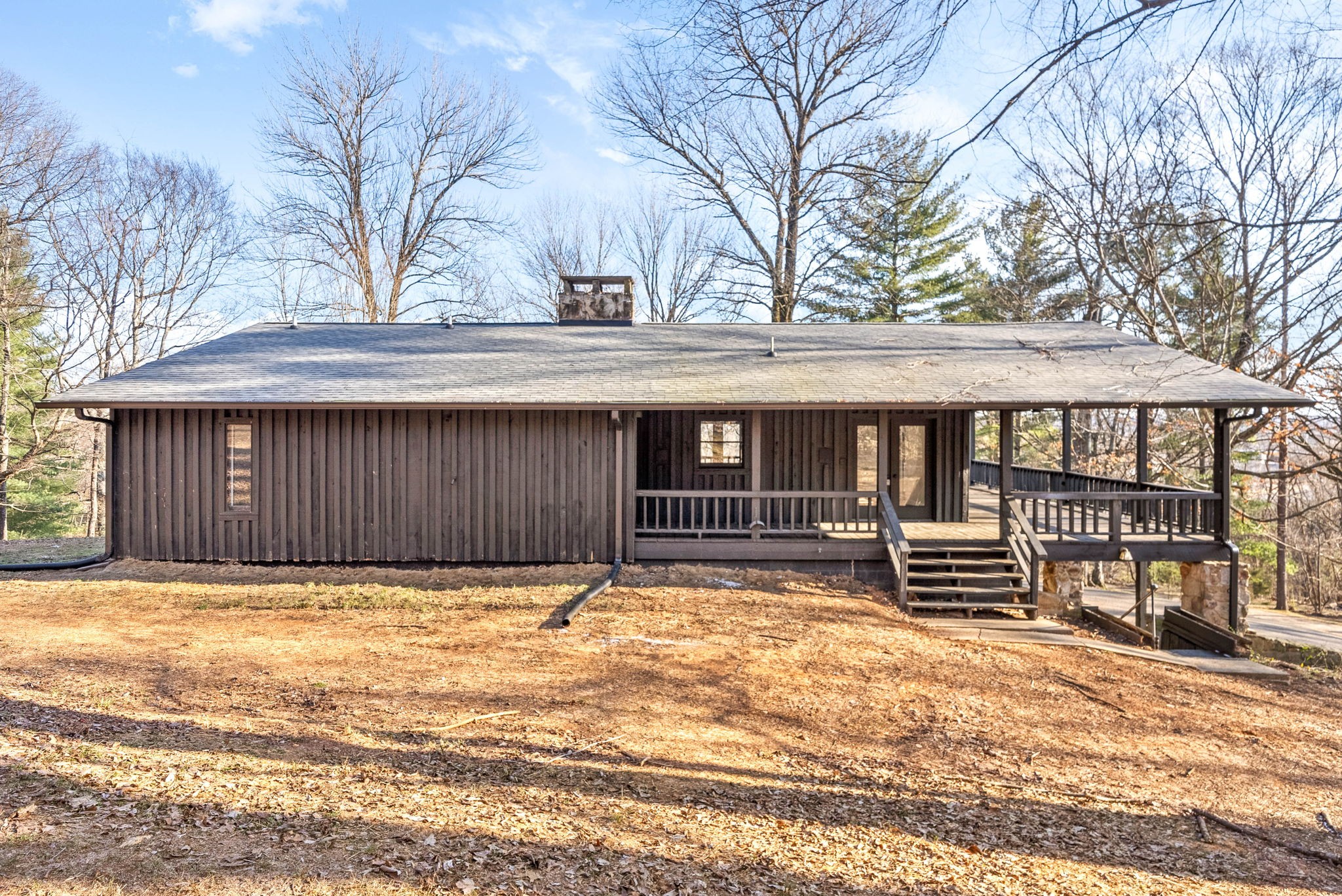 140 Dean Road Clarksville, TN 37040 - Photo 5 of 44 a front view of house with a yard