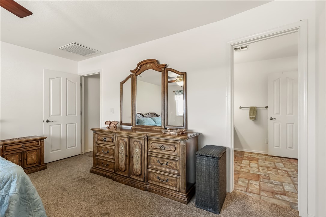 2205 East Cactus Wren Road Kingman, AZ 86409 - Photo 28 of 68 Master Bedroom