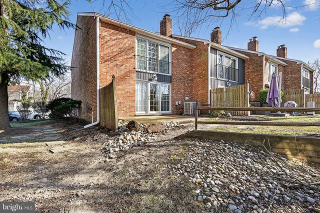 $420,000 | 8 South Close, Moorestown, NJ 08057