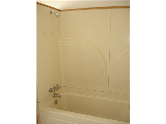 68 North Roys Avenue Columbus, OH 43204 - Photo 5 of 6