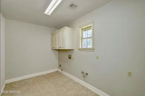 $550,000 | 117 Hundred Oaks Drive, Youngsville, LA 70592
