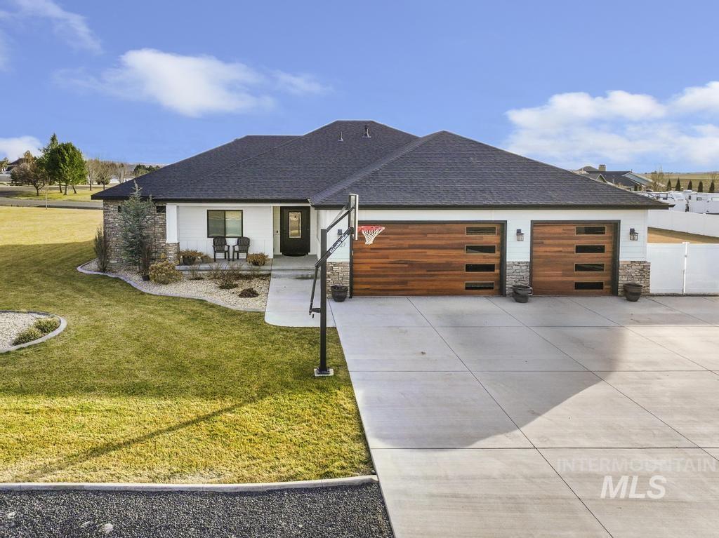 3827 Susan Circle West Hansen, ID 83334 - Photo 1 of 1