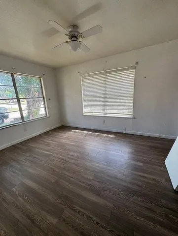 $2,100 | 190 North St Felix Street, Stephenville, TX 76401