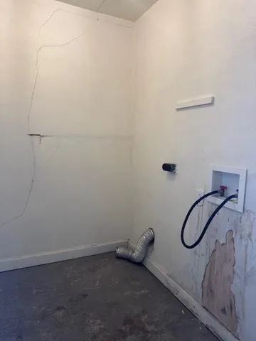 $2,100 | 190 North St Felix Street, Stephenville, TX 76401