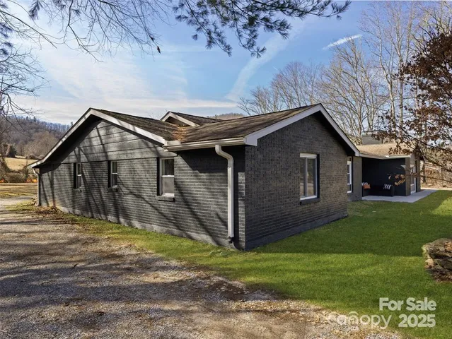 a house view with a outdoor space