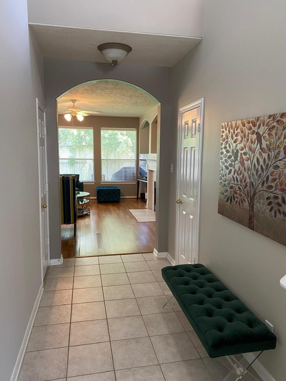 26 Baccara Place Conroe, TX 77384 - Photo 4 of 20