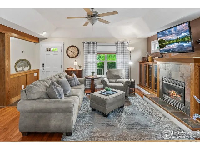 a kitchen that has a sink and a stove in it